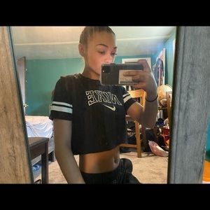 Short sleeve Nike crop top!